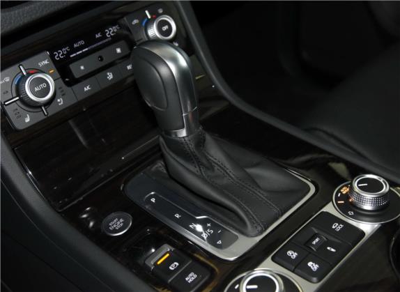 途锐 2017款 3.0TSI 驭岳型 中控类   挡把