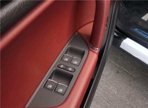 途锐 2017款 3.0TSI R-Line攀峰型 车厢座椅   门窗控制
