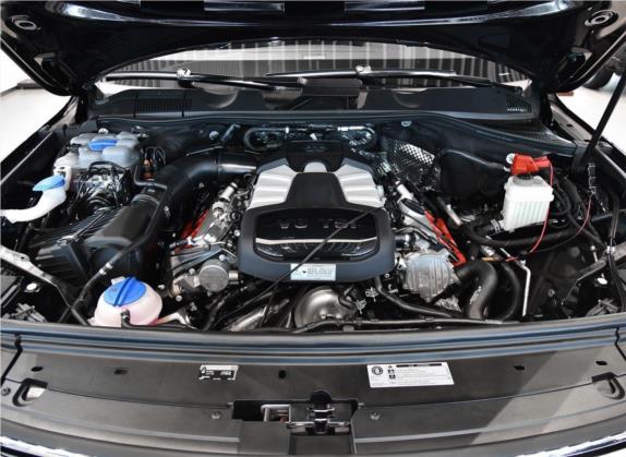 途锐 2018款 3.0TSI 荣耀典藏版 其他细节类   发动机舱