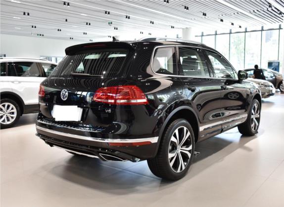 途锐 2018款 3.0TSI 荣耀典藏版 外观   斜后