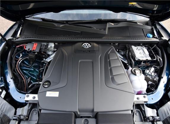 途锐 2019款 2.0TSI 锐翼版 国V 其他细节类   发动机舱