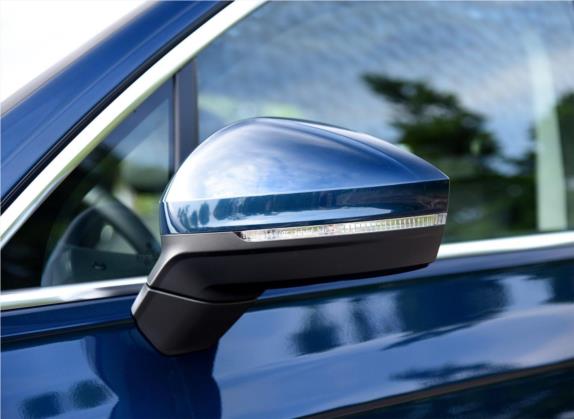 途锐 2019款 2.0TSI 锐翼版 国V 外观细节类   外后视镜