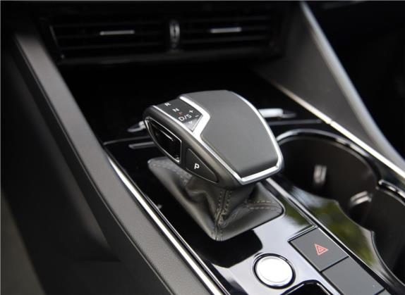 途锐 2019款 2.0TSI 锐翼版 国V 中控类   挡把