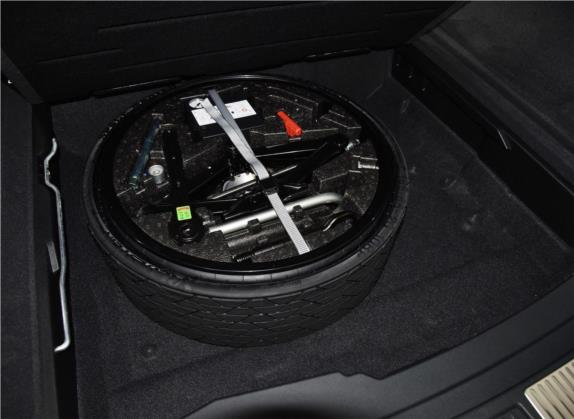 途锐 2019款 3.0TSI 锐锋版 国V 其他细节类   备胎