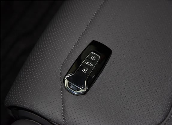 途锐 2019款 3.0TSI 锐锋版 国V 其他细节类   钥匙