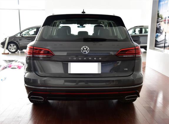 途锐 2019款 3.0TSI 锐锋版 国V 外观   正后