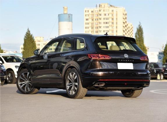 途锐 2019款 3.0TSI 锐智版 国V 外观   斜后