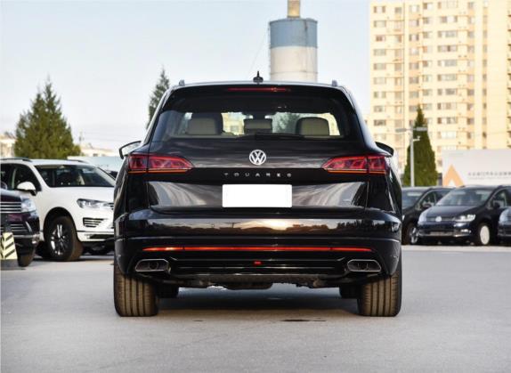 途锐 2019款 3.0TSI 锐智版 国V 外观   正后
