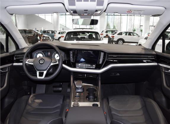 途锐 2019款 2.0TSI 领航版 国VI 中控类   中控全图