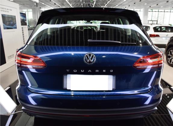 途锐 2019款 2.0TSI 领航版 国VI 外观   正后