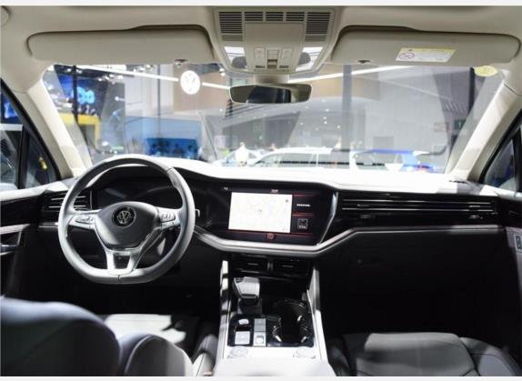 途锐 2020款 2.0TSI 锐尚版 国VI 中控类   中控全图
