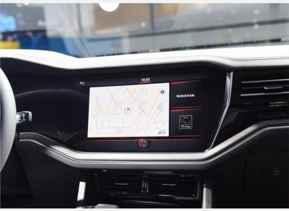 途锐 2020款 2.0TSI 锐尚版 国VI 中控类   中控台