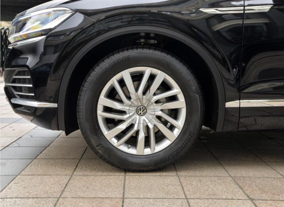 途锐 2021款 2.0TSI 锐翼版 其他细节类   前轮