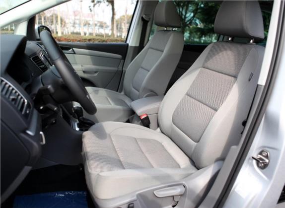 夏朗 2012款 2.0TSI 标配型 欧IV 车厢座椅   前排空间