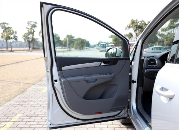 夏朗 2012款 2.0TSI 标配型 欧IV 车厢座椅   前门板
