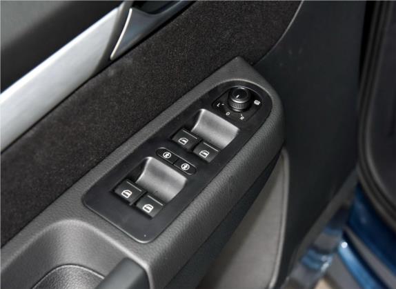 夏朗 2016款 380TSI 澄净蓝限量版 车厢座椅   门窗控制