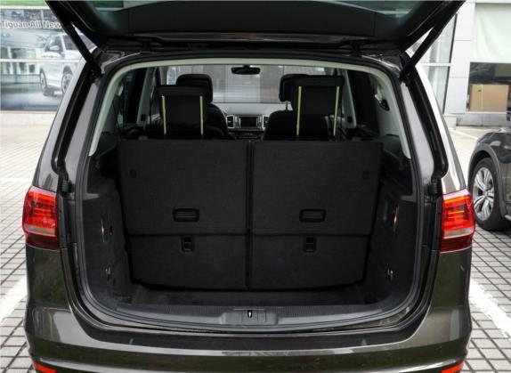 夏朗 2017款 380TSI 旗舰型 6座 车厢座椅   后备厢