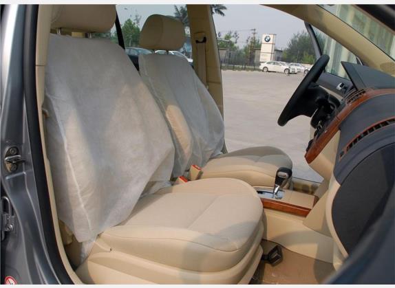 Polo 2006款 劲取 1.6L 自动雅尊版 车厢座椅   前排空间