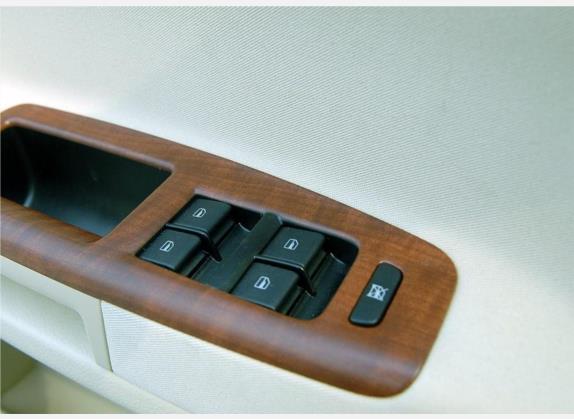 Polo 2006款 劲取 1.6L 自动雅尊版 车厢座椅   门窗控制