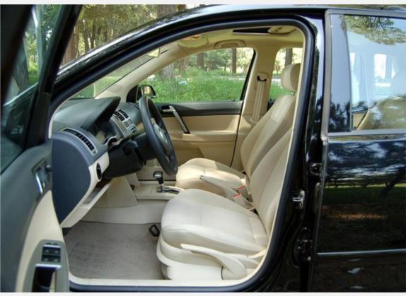 Polo 2006款 劲情 1.6L 自动风尚版 车厢座椅   前排空间