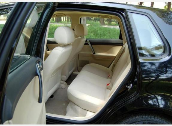 Polo 2006款 劲情 1.6L 自动风尚版 车厢座椅   后排空间