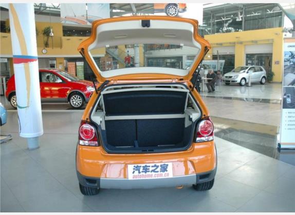 Polo 2007款 1.6L Cross Polo MT 车厢座椅   后备厢