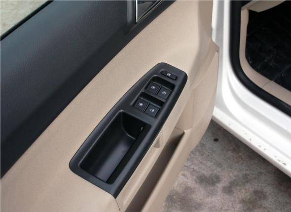 Polo 2011款 劲取 1.6L 自动实酷版 车厢座椅   门窗控制