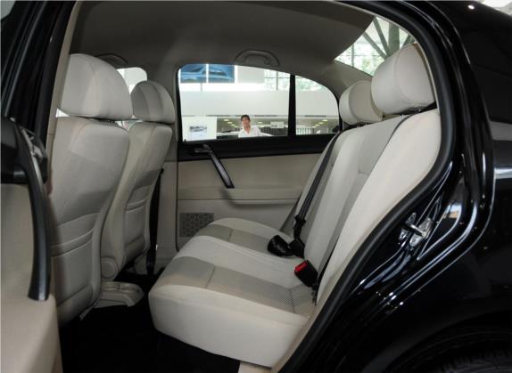 Polo 2011款 劲取 1.4L 自动实尚版 车厢座椅   后排空间