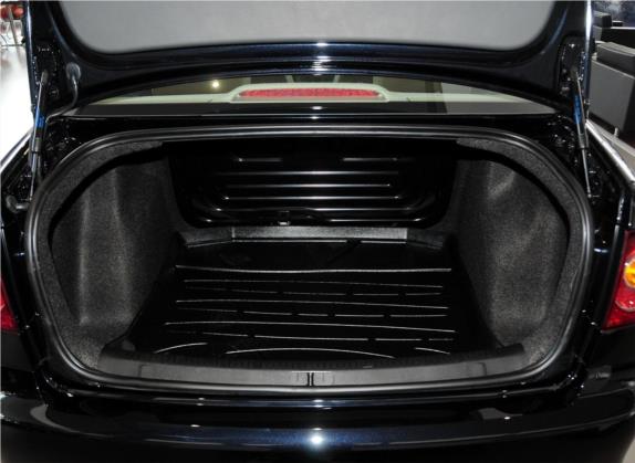 Polo 2011款 劲取 1.4L 自动实尚版 车厢座椅   后备厢