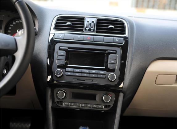 Polo 2011款 1.6L 自动致酷版 中控类   中控台