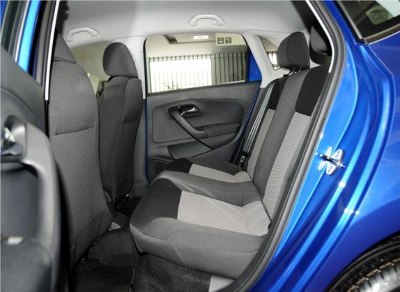 Polo 2013款 1.4L 手动风尚版 车厢座椅   后排空间