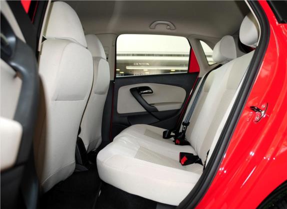 Polo 2013款 1.4L 手动舒适版 车厢座椅   后排空间