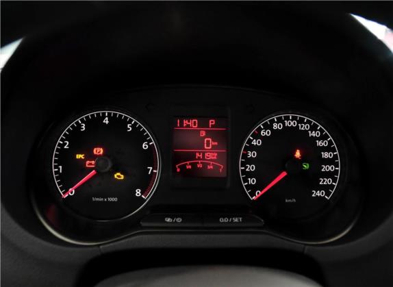 Polo 2013款 1.4L 自动舒适版 中控类   仪表盘