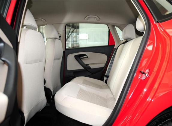 Polo 2013款 1.6L 自动舒适版 车厢座椅   后排空间