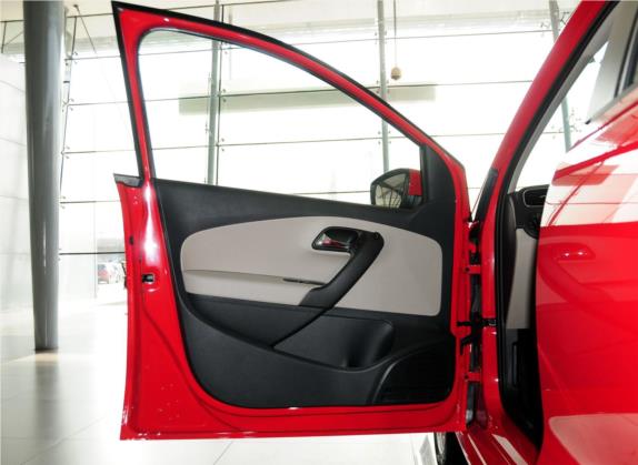 Polo 2013款 1.6L 自动舒适版 车厢座椅   前门板