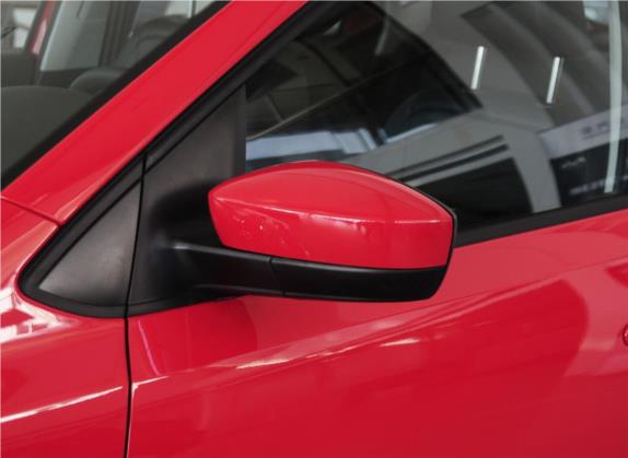 Polo 2013款 1.4L 自动豪华版 外观细节类   外后视镜