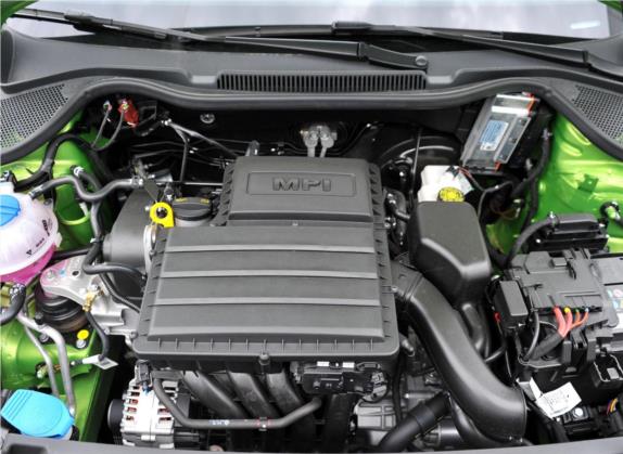 Polo 2014款 1.6L 自动豪华版 其他细节类   发动机舱