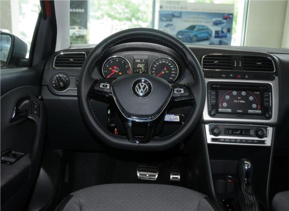 Polo 2014款 1.6L Cross Polo 自动 中控类   驾驶位