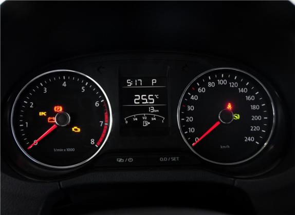 Polo 2014款 1.6L Cross Polo 自动 中控类   仪表盘