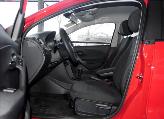Polo 2014款 1.4L 手动舒适版 车厢座椅   前排空间