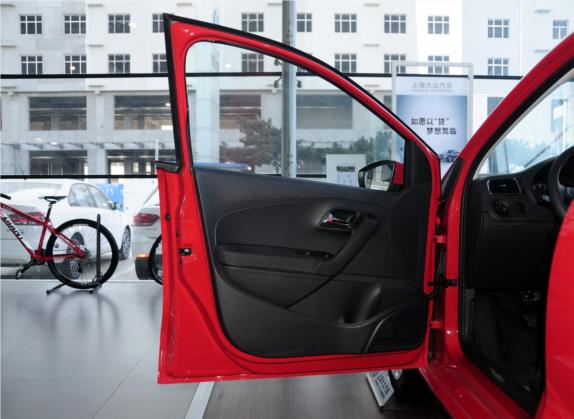 Polo 2014款 1.4L 手动舒适版 车厢座椅   前门板