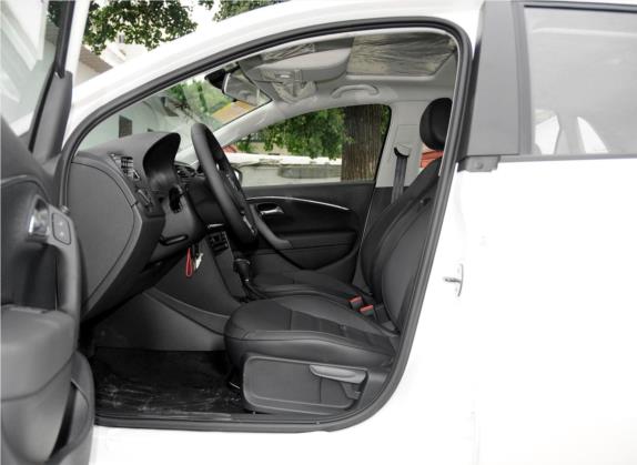 Polo 2014款 1.4L 自动豪华版 车厢座椅   前排空间