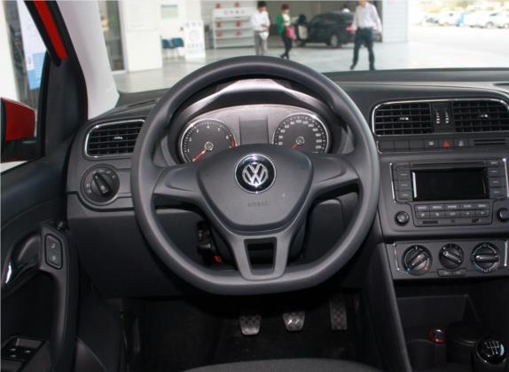 Polo 2014款 1.6L 手动舒适版 中控类   驾驶位