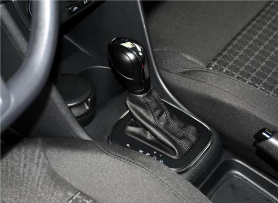 Polo 2014款 1.6L 自动舒适版 中控类   挡把