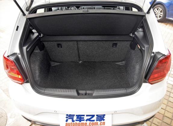 Polo 2015款 1.4TSI GTI 车厢座椅   后备厢