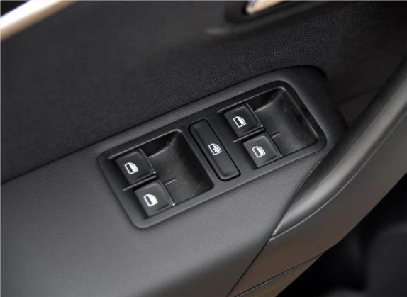 Polo 2015款 1.4TSI GTI 车厢座椅   门窗控制