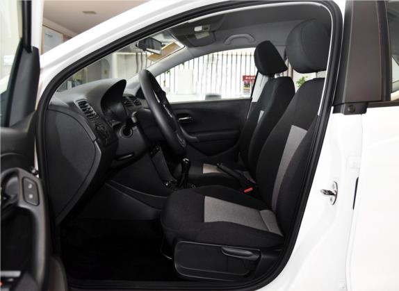 Polo 2016款 1.4L 手动风尚型 车厢座椅   前排空间