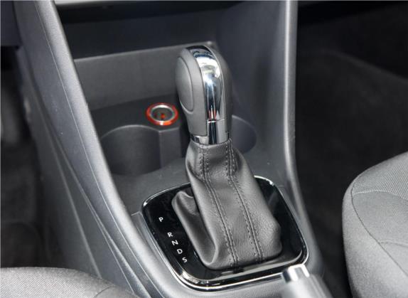 Polo 2016款 1.6L 自动舒适型 中控类   挡把