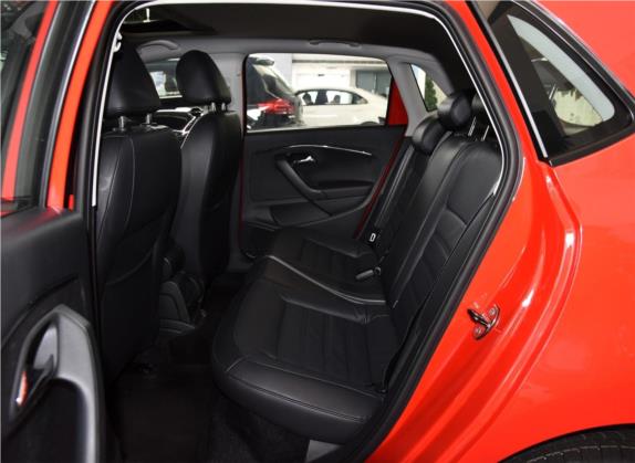 Polo 2016款 1.6L 自动豪华型 车厢座椅   后排空间