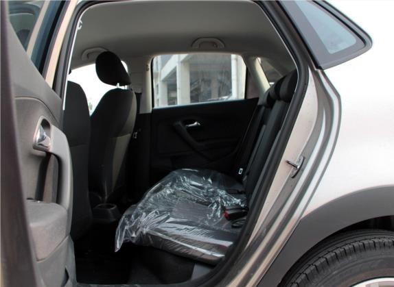 Polo 2016款 1.4L Cross Polo 手动 车厢座椅   后排空间